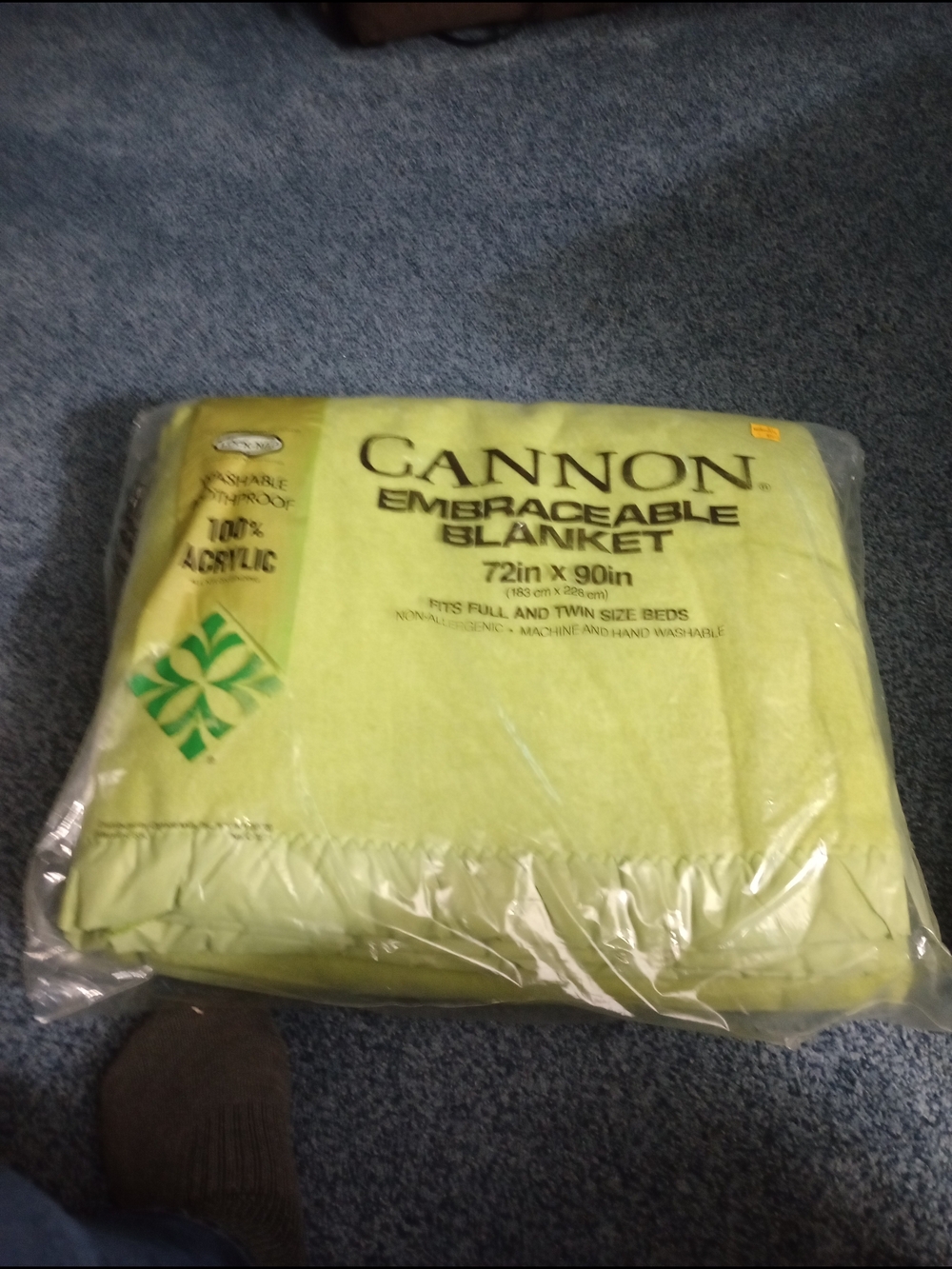 Canon Embraceable Blanket Lime Green